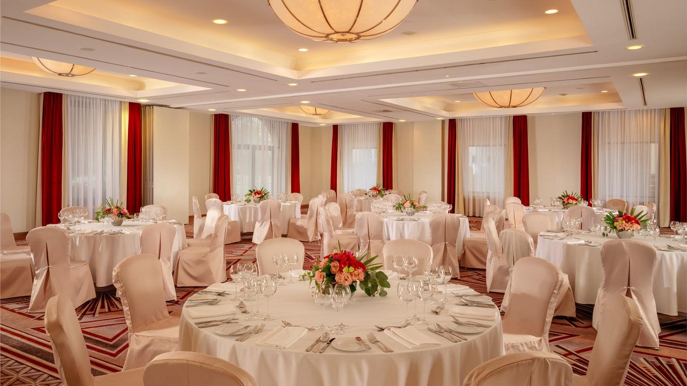 Sheraton Grand Cracovia Exterior foto The ballroom